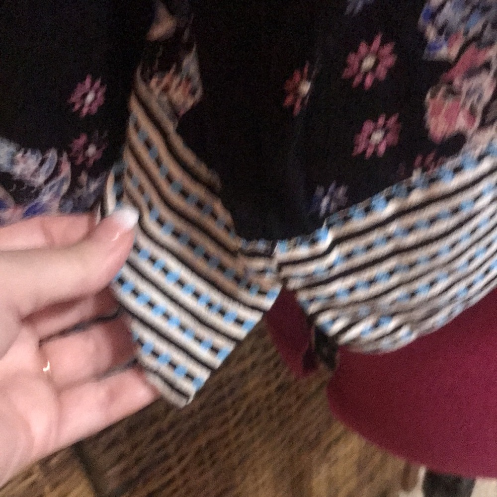 EUC Free People Blue black pink stripe polkadot floral V-neck crop Top blouse S - Picture 4 of 8